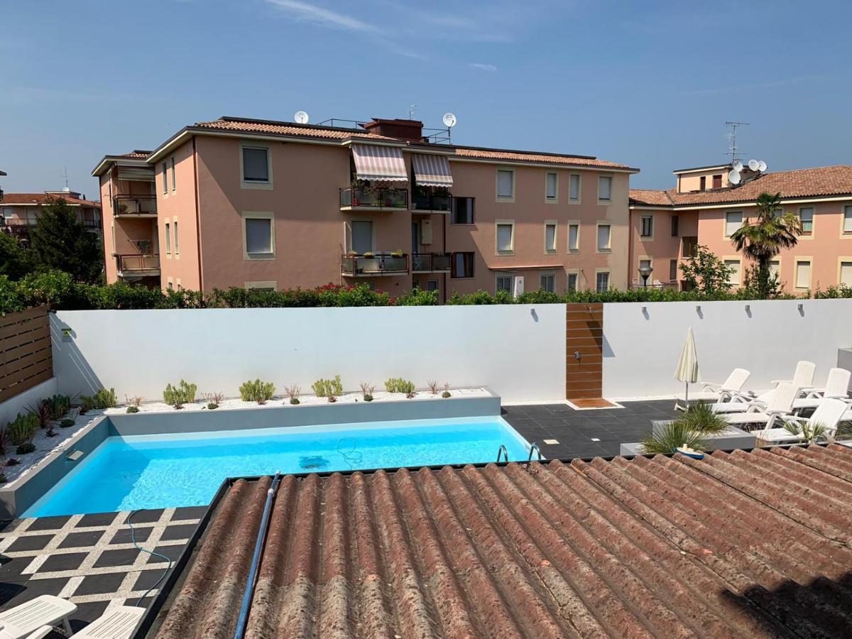 H3O Lago Di Garda ديسينسانو ديل غاردا المظهر الخارجي الصورة